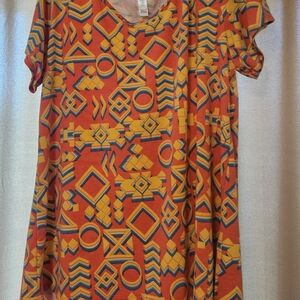 LuLaRoe Colorful Geometric Short Sleeve Tee